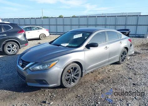 2017 Nissan Altima 2.5 Sr из США, поврежденный, VIN 1N4AL3AP8HC242771